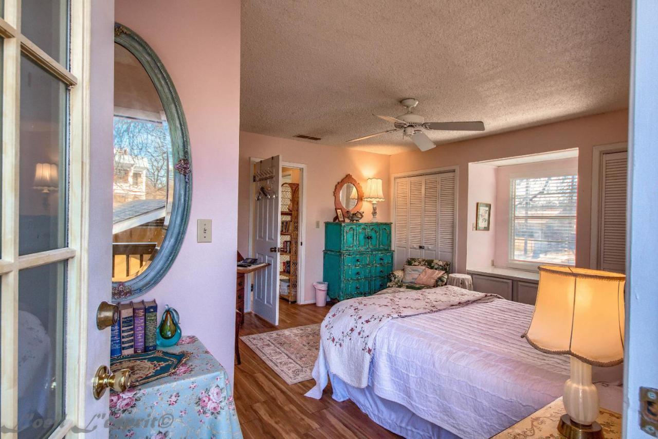 Apartmán Binky'S Nest Fredericksburg Exteriér fotografie